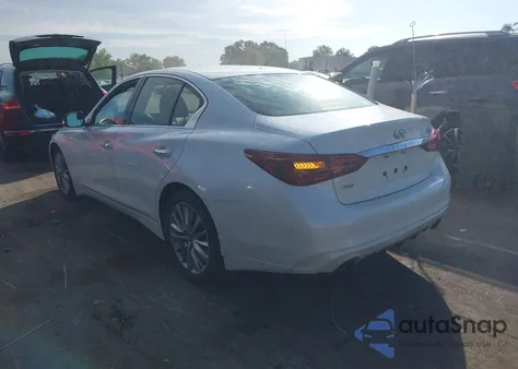 2019 Infiniti Q50 3.0T Luxe z USA, uszkodzony, nr VIN JN1EV7AR3KM553138